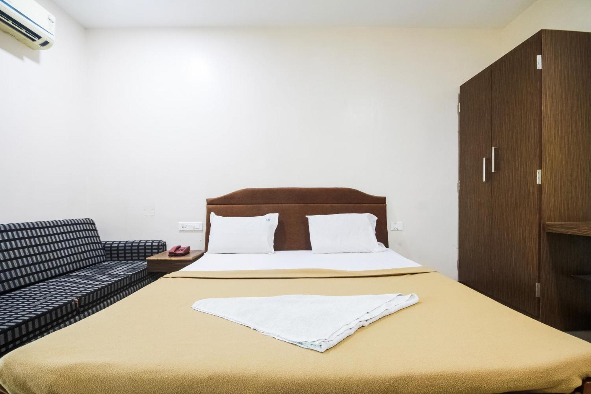 Hotel O Lk Residency Tindivanam Buitenkant foto
